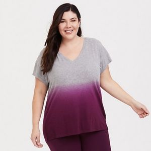 Torrid dip dye vneck active tee, size 3, gray and burgandy ombre